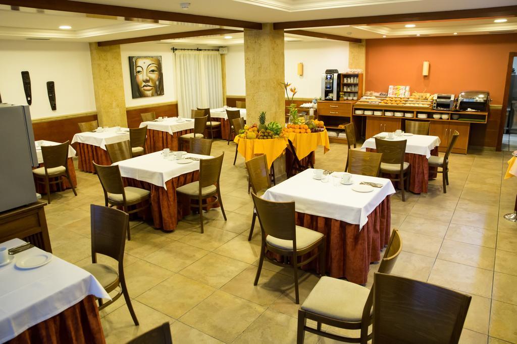 Hotel Noguera アルビール エクステリア 写真