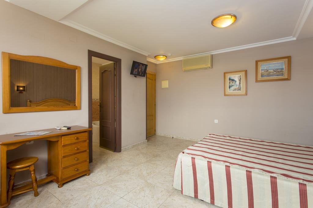 Hotel Noguera アルビール エクステリア 写真
